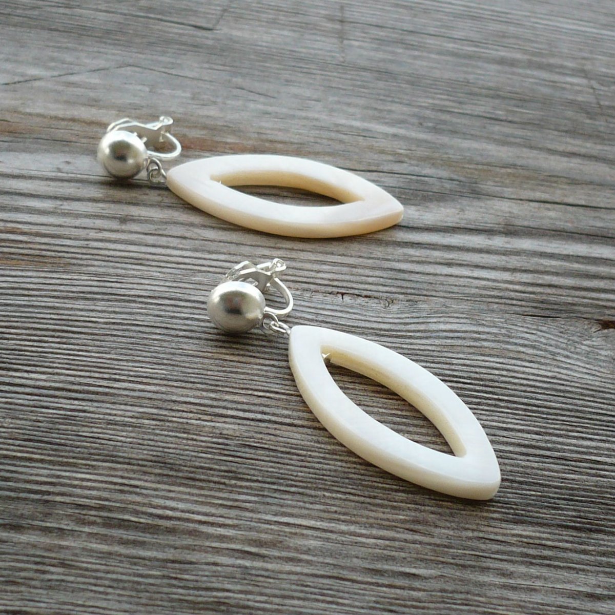 Přírodní perleťové klipsy - lodička