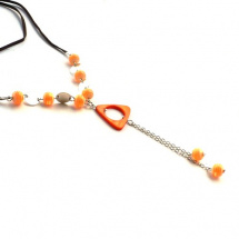 Oranžový delší náhrdelník
