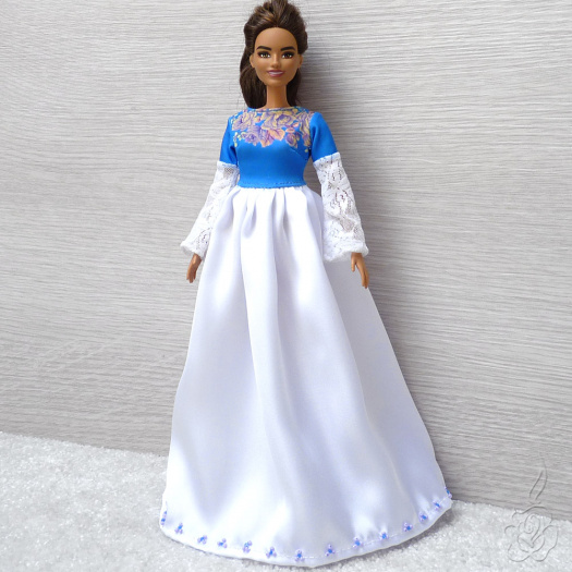 Dlouhé šaty pro Barbie