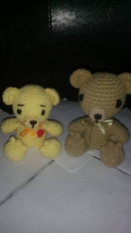 háčkovaní medvídci s drápky