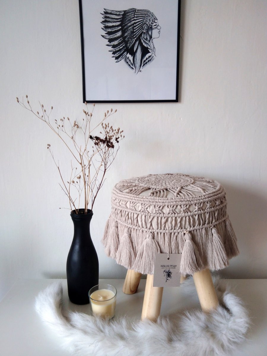 Macramé taburet/stolička, lněná barva