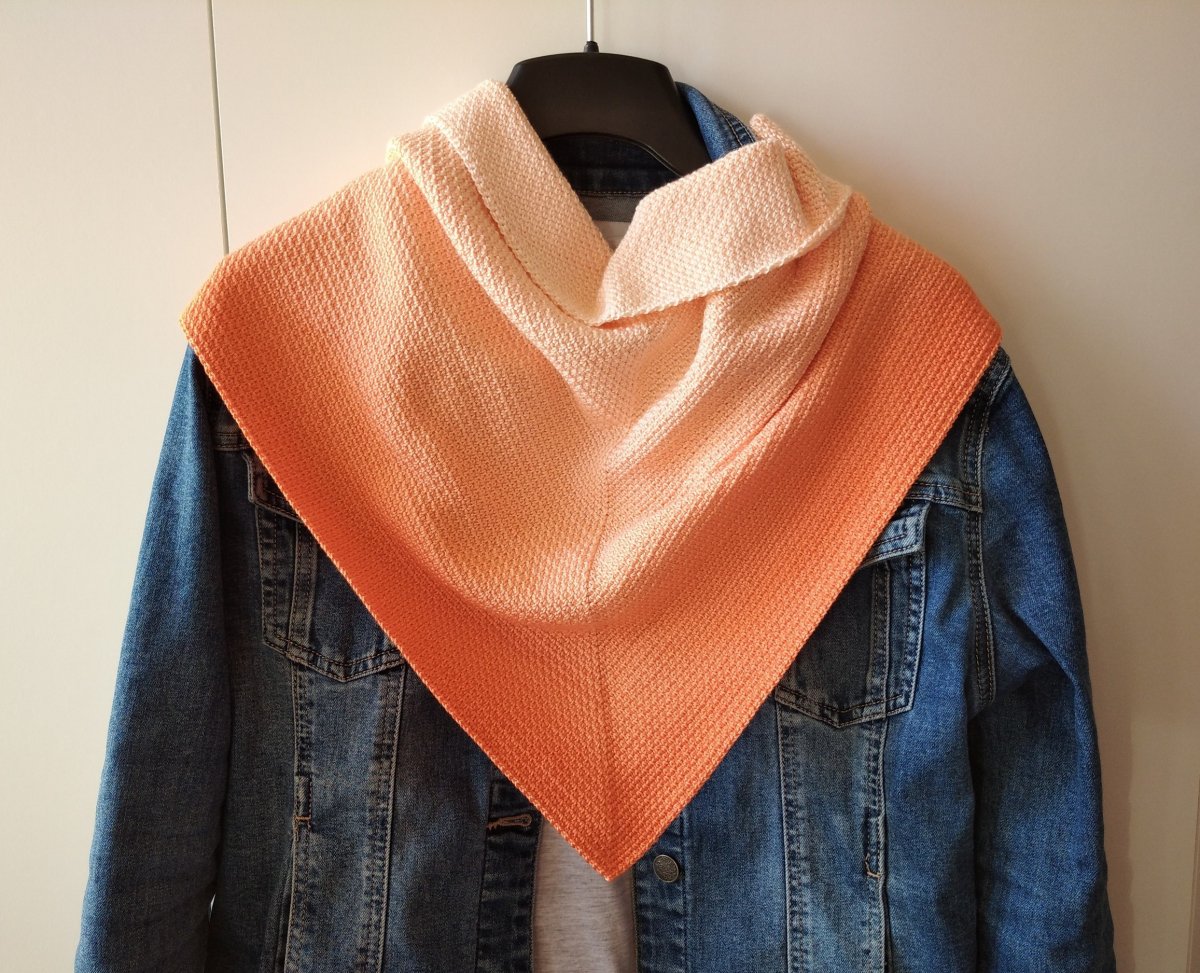 Háčkovaný šátek