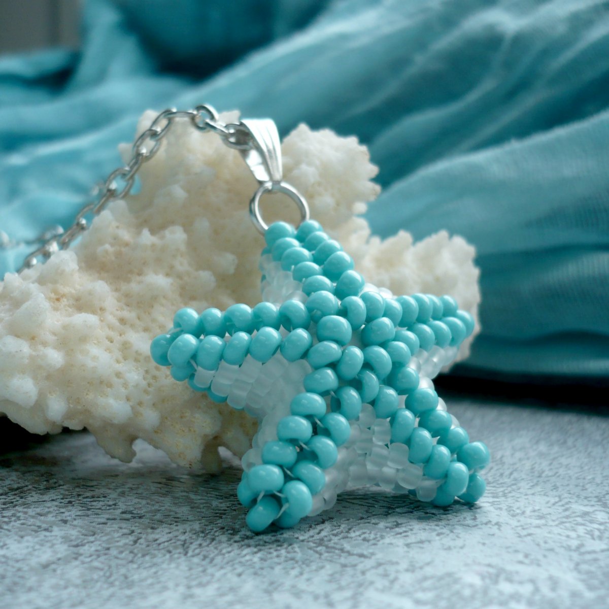 Z tyrkysového moře