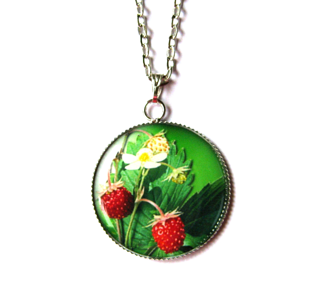 Když se jaro s létem líbá jahodovými rty.