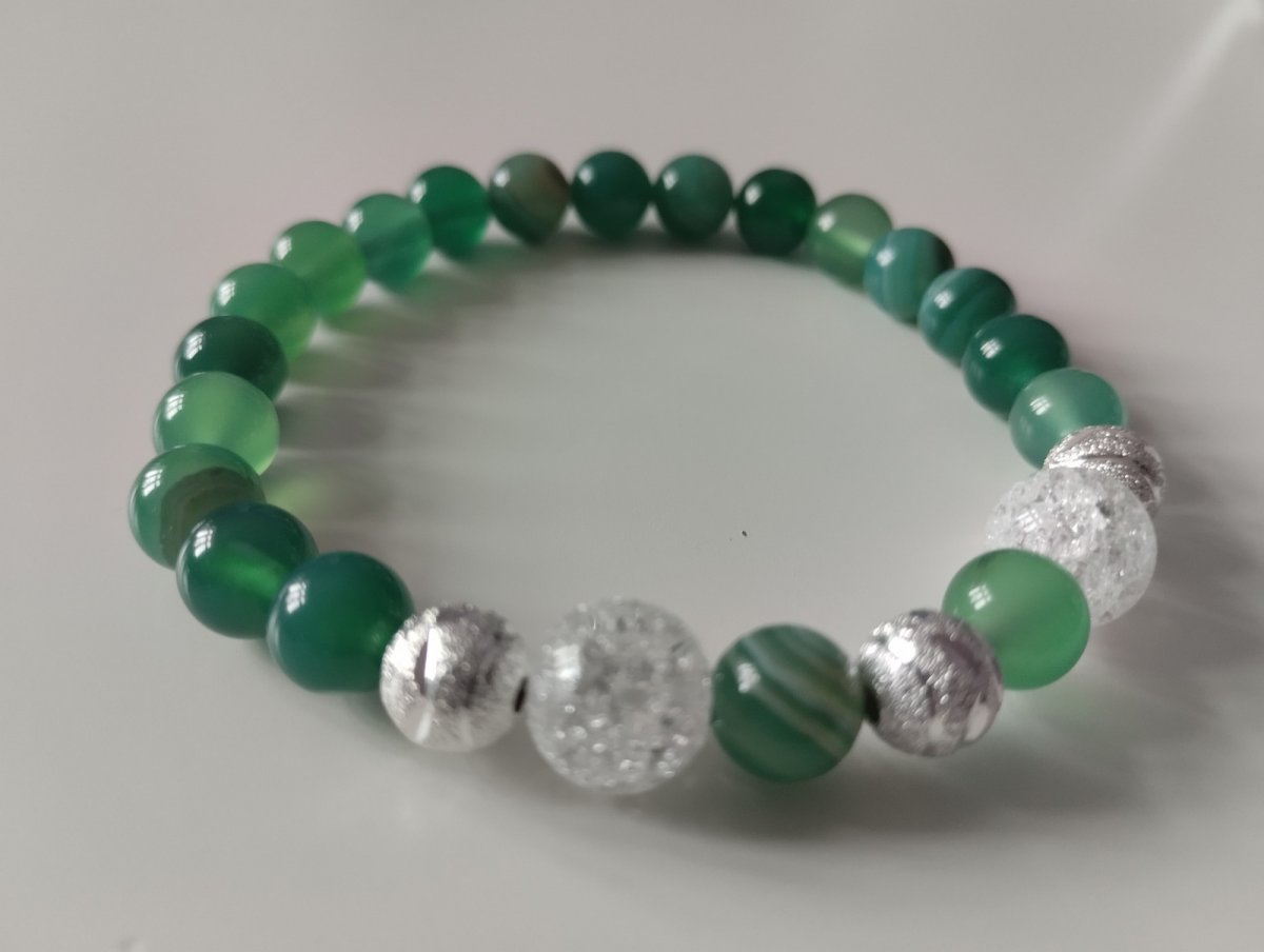 Náramek z minerálů s křišťálem