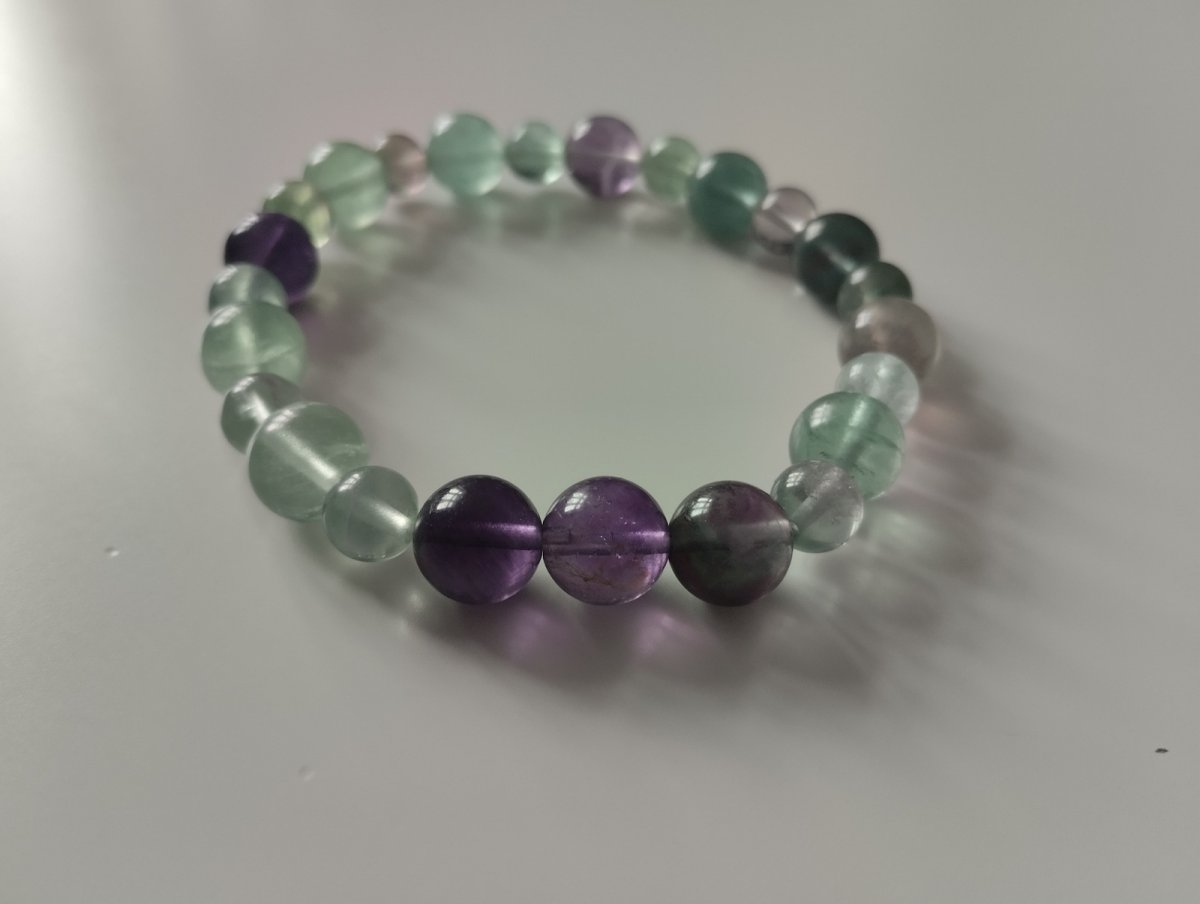 Náramek z minerálu fluorit