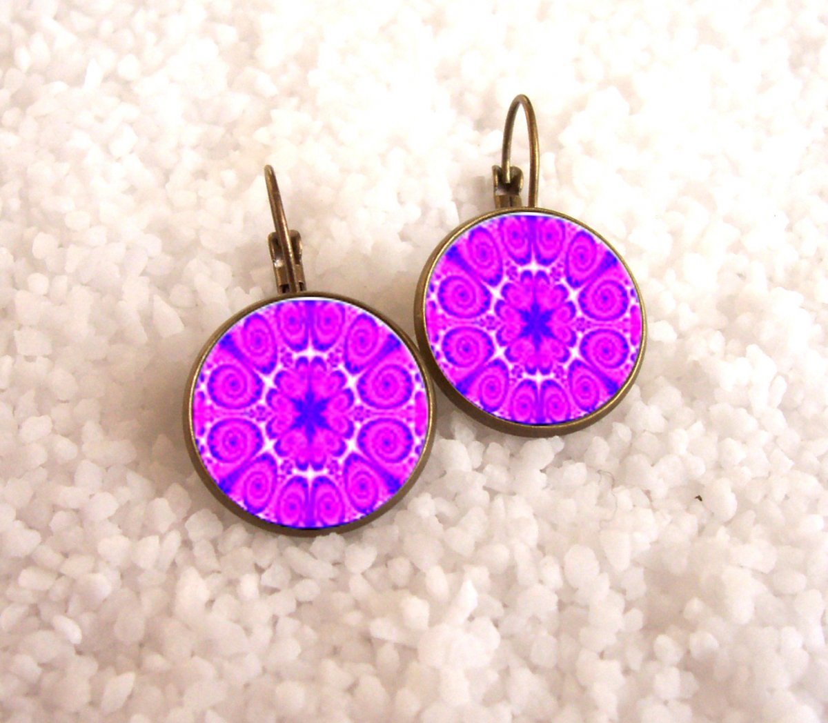 Náušnice z pryskyřice