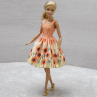 Barevné šatičky pro Barbie