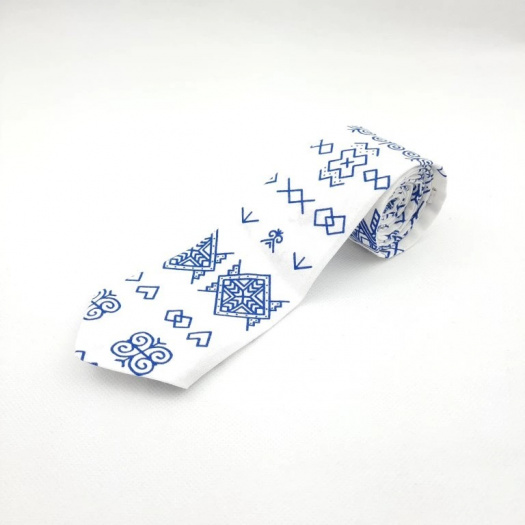 Folklórna Kravata slim fit biela