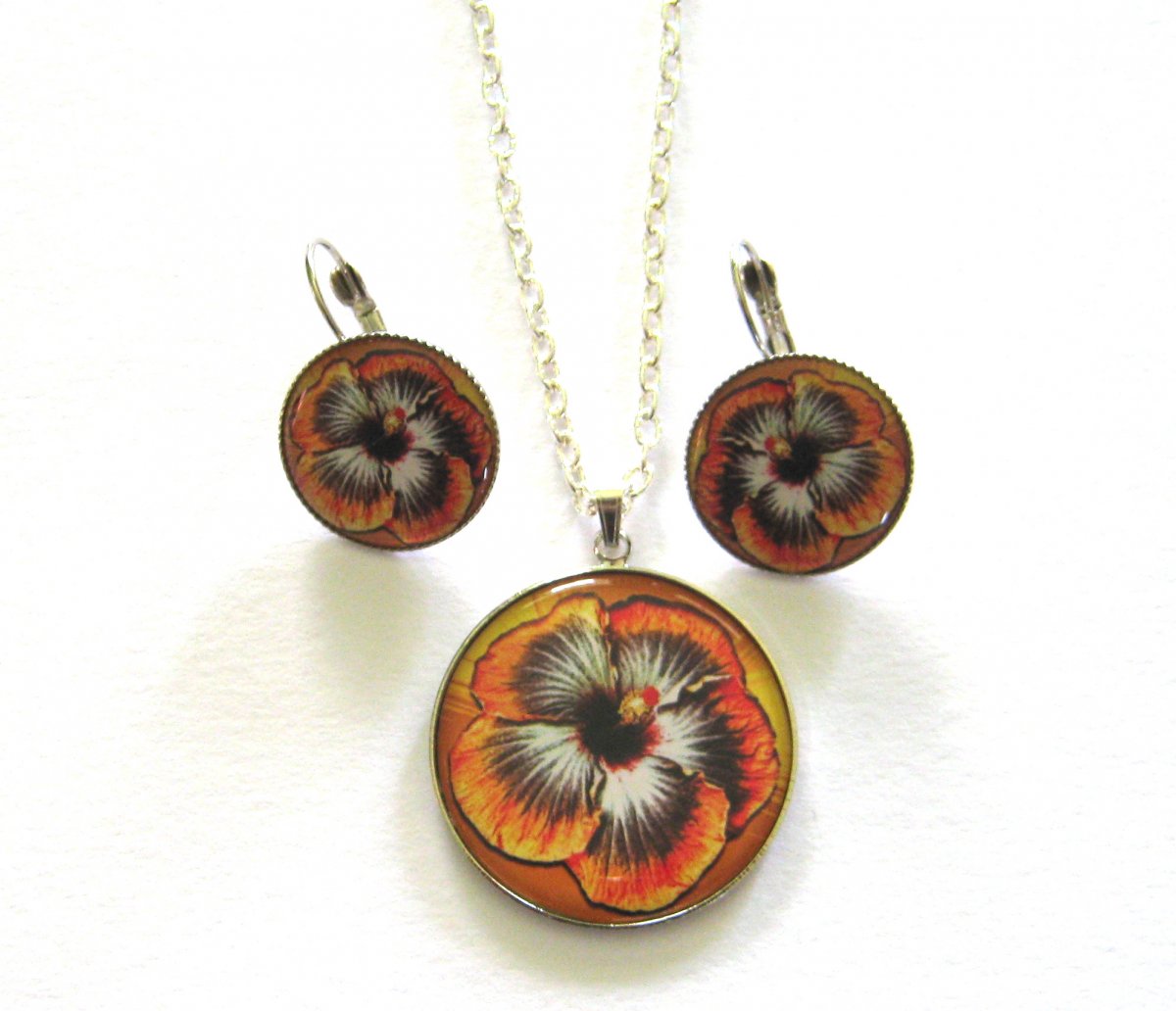 Oranžová Čínská růže.