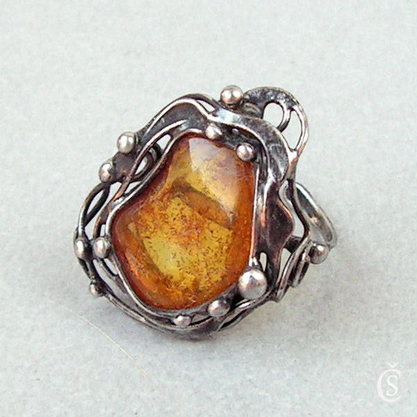 Prstýnek s Jantarem