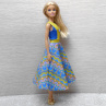 Barevné šaty pro Barbie
