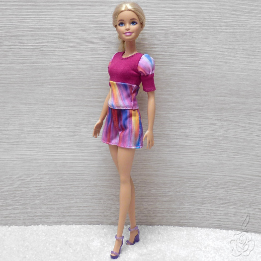 Tričko a šortky pro Barbie