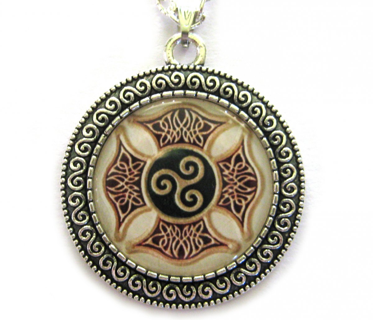 Keltský Kříž a Spirála Života .