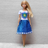 Barevné šatičky pro Barbie