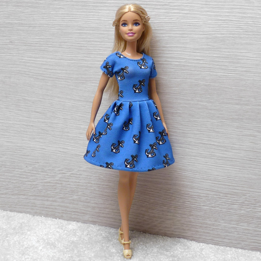 Modré šatičky pro Barbie