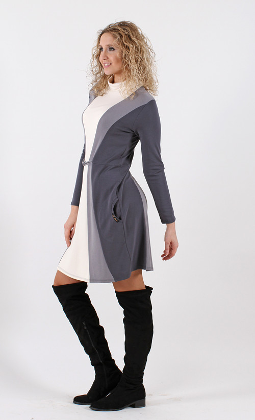 Zvonové šaty s rolákem 