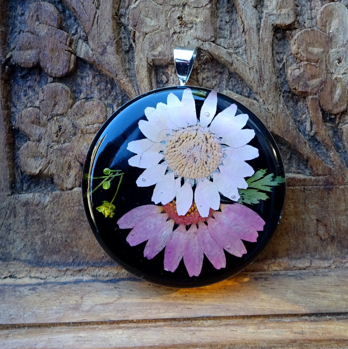 Přívěsek Květiny z české zahrádky 7) 