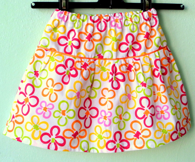 Zářivé kytičky - dětská sukýnka