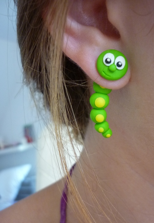 housenky zelené skrz ucho - fimo náušnice