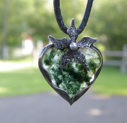 Kvetoucí srdce...(Mechový Achát)