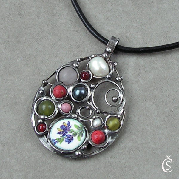 Rozmanité pocityll - Směs minerálů