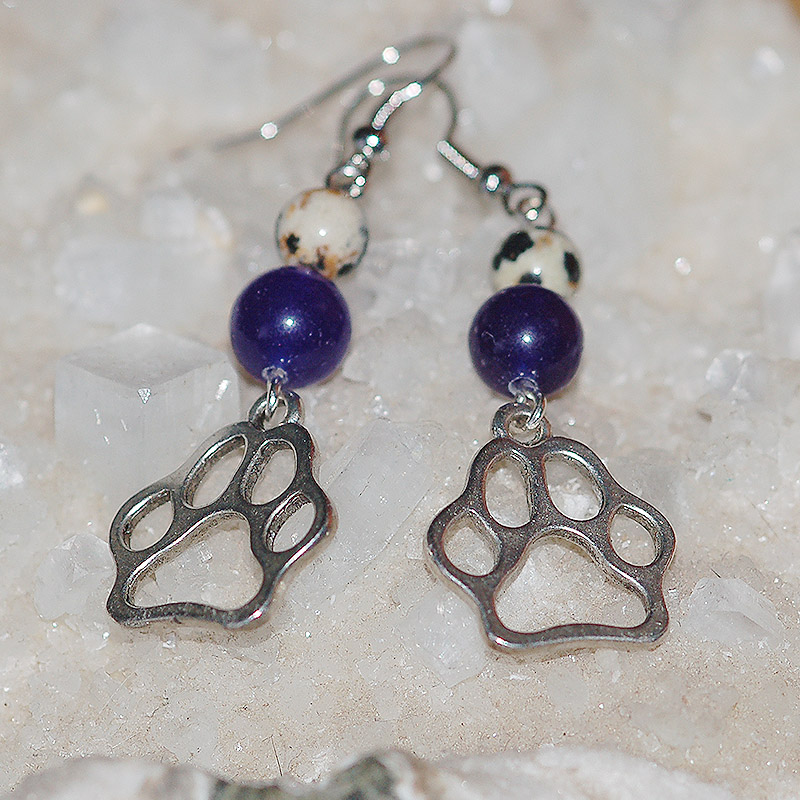 Tlapky s jadeitem a jaspisem dalmatin