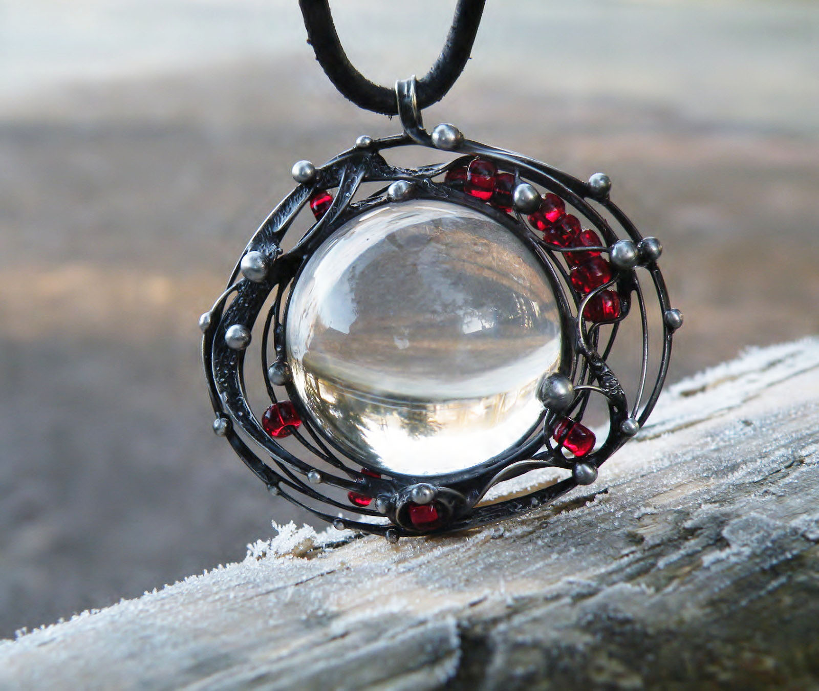 Mystery sphere...(sklo)