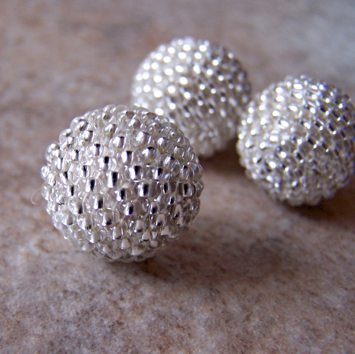 Obšívané kuličky č. 8