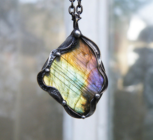 Barvy duhy...(Labradorit)