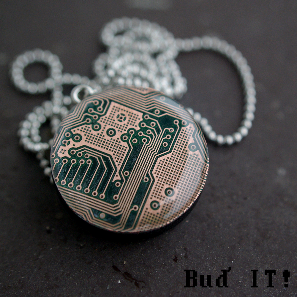 IT náhrdeník - funční!