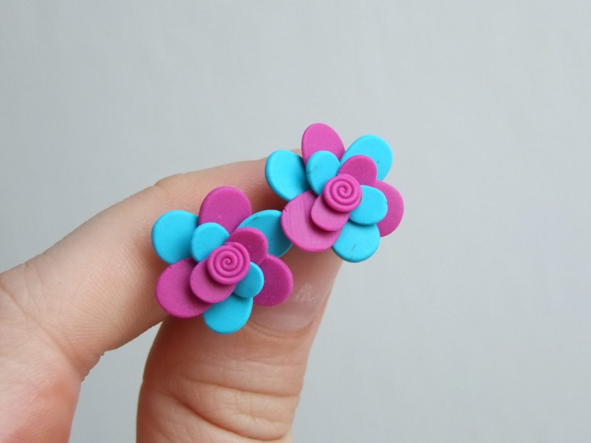 Květinkvoé náušnice