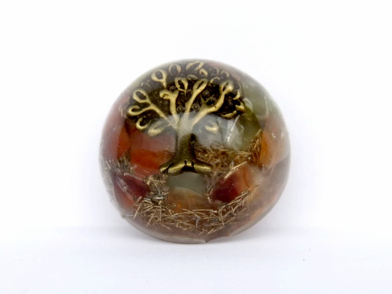 Orgonit se stromem života a karneolem