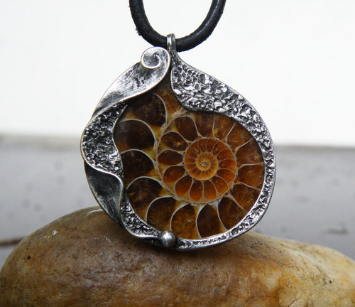 Oiencarmë...(Amonit)