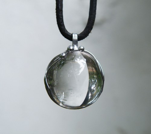 Zrcadlo osudu...(křišťálová koule 2,1cm)