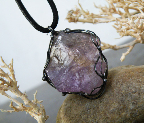 Aghara...(Ametrín surový)