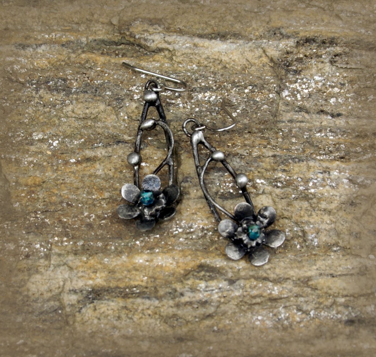 Náušnice s kvítkem