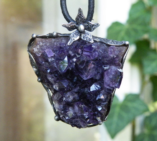 Kvetoucí krystaly...(Ametyst - drůza)