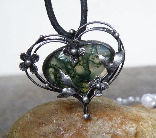 Malé lesní srdce...(Mechový Achát)