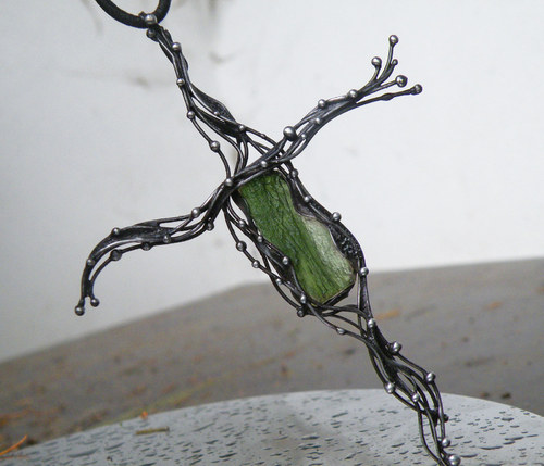 Kříž...(Vltavín 3,7g)