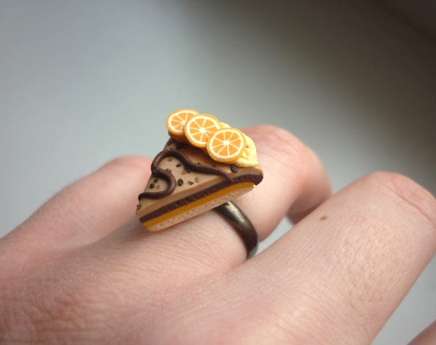 Prsten - fimo pomerančový dort