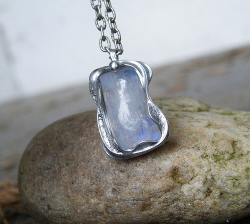 Amulet Adulár - Měsíční kámen...