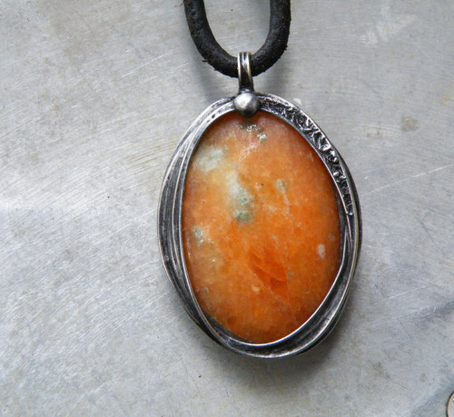 Mína...(Kalcit Orchidejový)