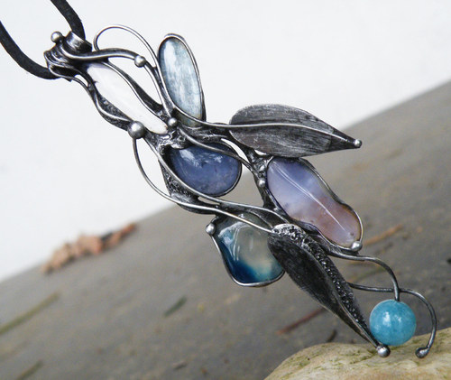 Modré pocity ...(Chalcedon, Fluorit, Akvamarín aj)