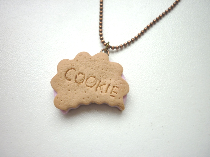 Cookies - fimo nakousnutá sušenka s malinovou náplní - náhrdleník
