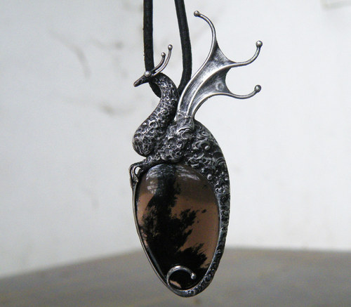 Araghan...strážce stínů...(Obsidián - slzy Apačů)