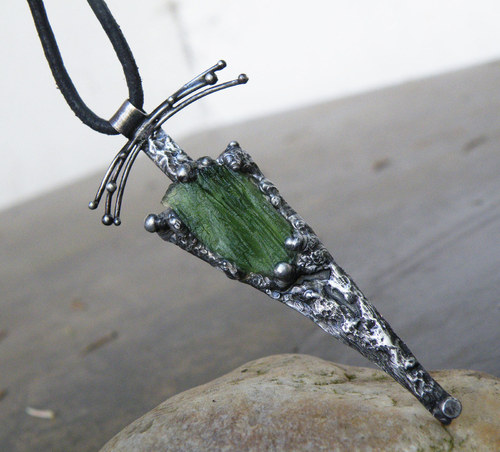 Nindë..(Vltavín 2,4g)