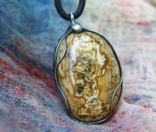 Azazel - pouštní skřítek v kameni