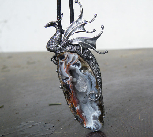 Arzal...strážce jeskyně pokladů (Peříčkový Achát)