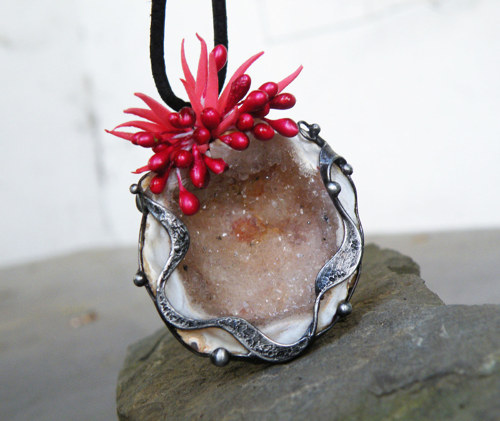 Licariä fascinata...( peříčkový achát) 